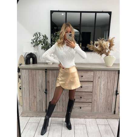 pull basique côtelé blanc Col montant grecy mode tendance automne hiver 2023 outfit ootd blogueuse