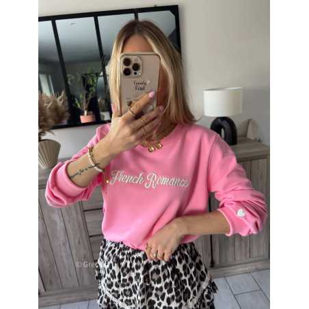 Sweat rose French Romance mode grecy printemps 2024 ootd look tenue outfit