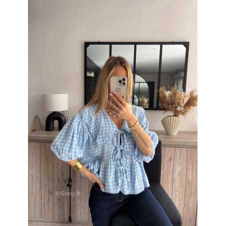 blouse vichy gaze de coton noeuds devant bleu clair col Claudine grand mode tendance grecy printemps été 2024 outfit look ootd