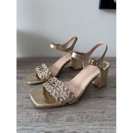 sandales dorées tressées or talons confortables cérémonie mariage soirée printemps été 2024 mode tendance look grecy