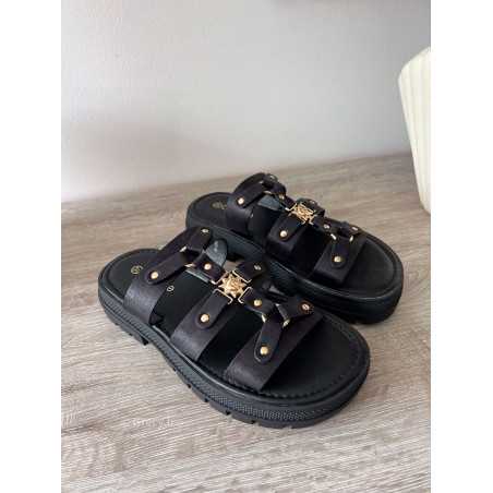 Sandales noires soleil inspiration Celine luxe plateforme compensées été 2024 tendance grecy mode