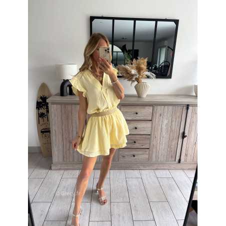 jupe short gaze de coton jaune ensemble grecy printemps été 2024 fluide léger mode look ootd