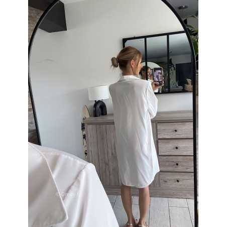 Longue chemise blanche grecy look tenue mode tendance