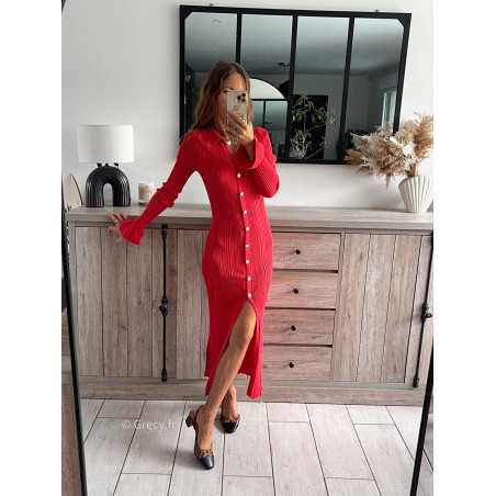 robe pull rouge longue cintrée manches longues boutonnée fendue look ootd grecy