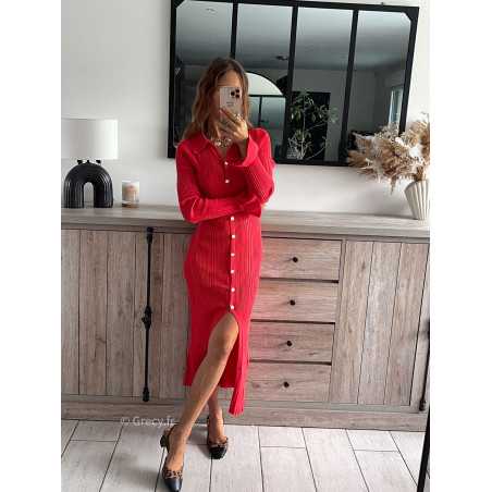 robe pull rouge longue cintrée manches longues boutonnée fendue look ootd grecy