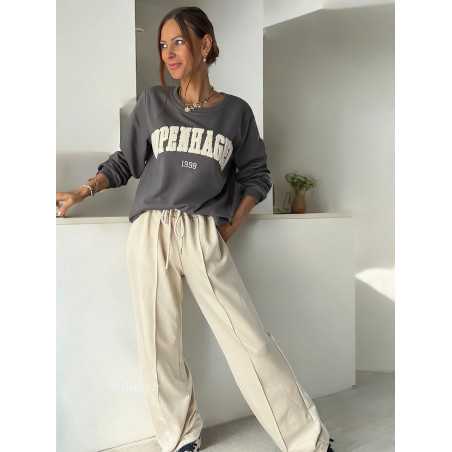 pantalon jogging confortable cosy beige clair automne hiver 2024 mode tendance grecy ootd outfit look chic