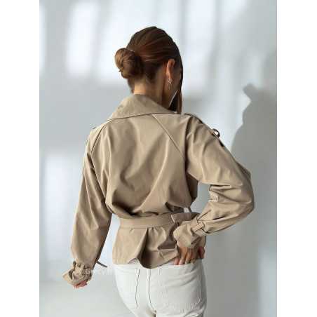 veste trench court beige taupe automne hiver 2024 mode tendance grecy ootd outfit look chic