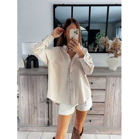 Chemise beige asymétrique satinée claire blanche écru chic grecy mode ootd tenue outfit look automne 2024