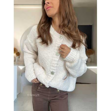 Cardigan bouclettes laine blanc boutonné mode tendance grecy mode outfit look automne hiver