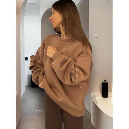 Sweat camel marron noeuds manches oversize tendance mode grecy look automne hiver 2024