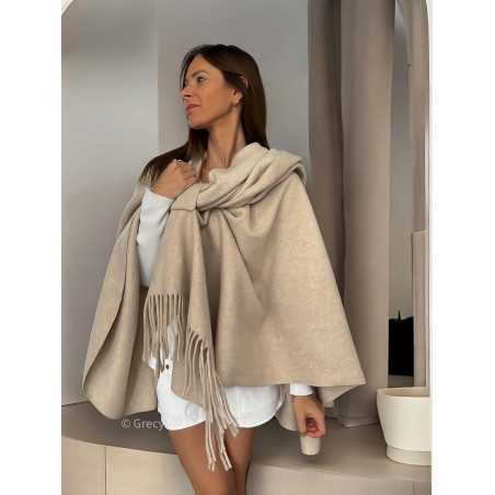 poncho laine franges beige tendance mode grecy look automne hiver 2024