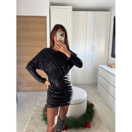 robe courte noire manches longues sequins pailleté dorée or ouverte côté fendue noël fêtes mode tendance look grecy hiver