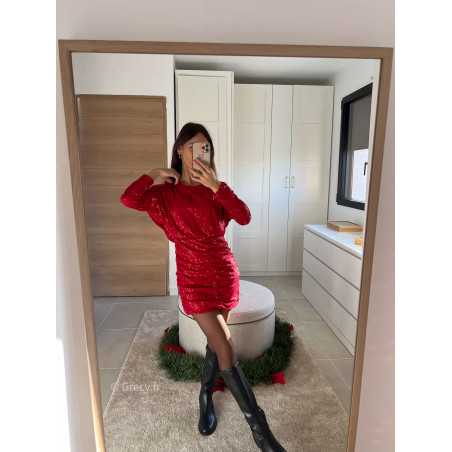 robe courte rouge manches longues sequins pailleté dorée or ouverte côté fendue noël fêtes mode tendance look grecy hiver