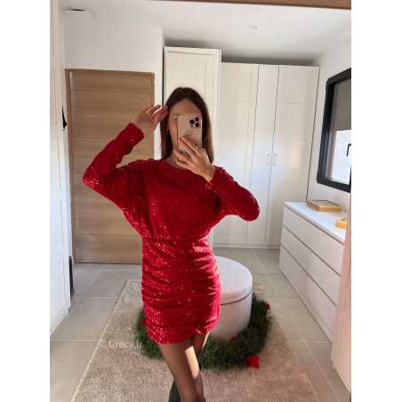 robe courte rouge manches longues sequins pailleté dorée or ouverte côté fendue noël fêtes mode tendance look grecy hiver