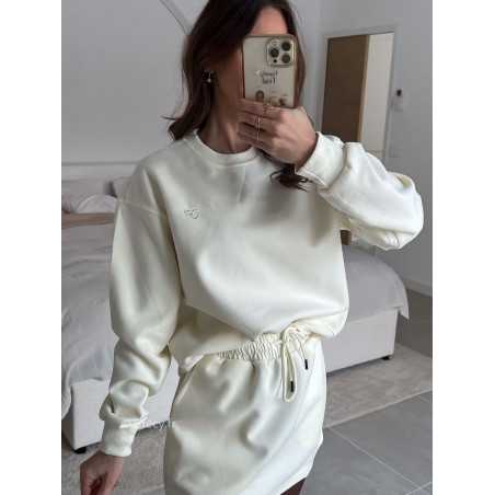 Ensemble blanc sweat jupe écru printemps mode tendance 2025 grecy