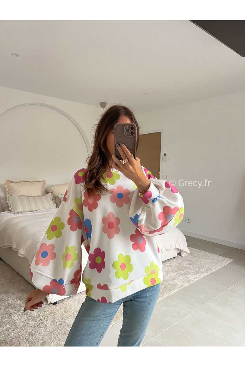 sweat oversize manches ballon fleuri blanc fleurs colorées manches longues mode tenue look intemporel grecy e-shop