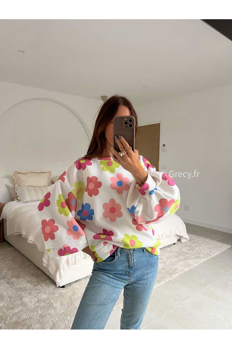 sweat oversize manches ballon fleuri blanc fleurs colorées manches longues mode tenue look intemporel grecy e-shop